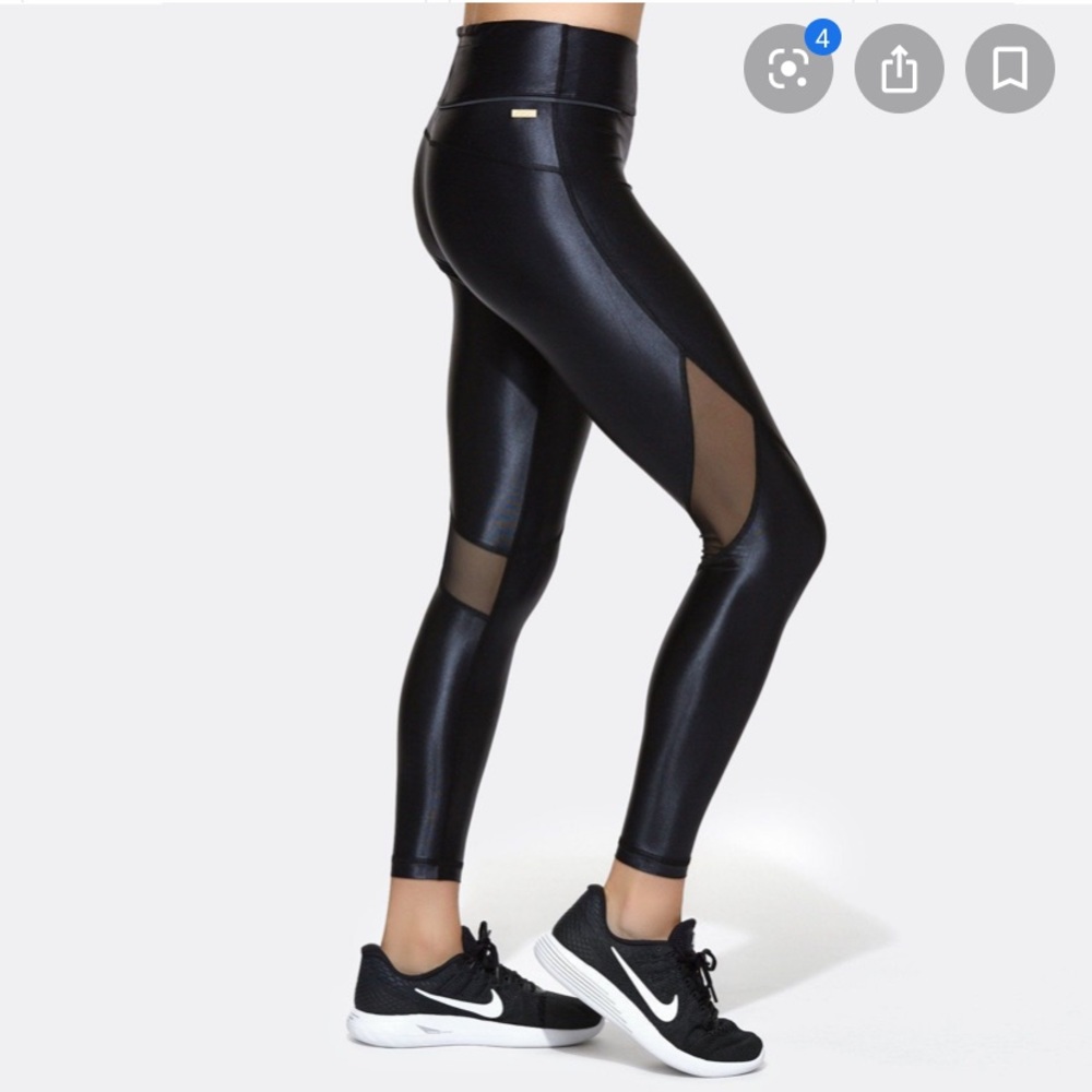 ALALA Shiny Captain Ankle Tight